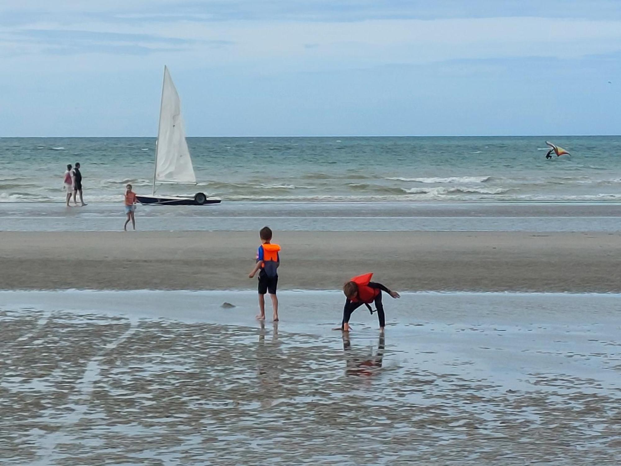 The Vans De Panne Bagian luar foto